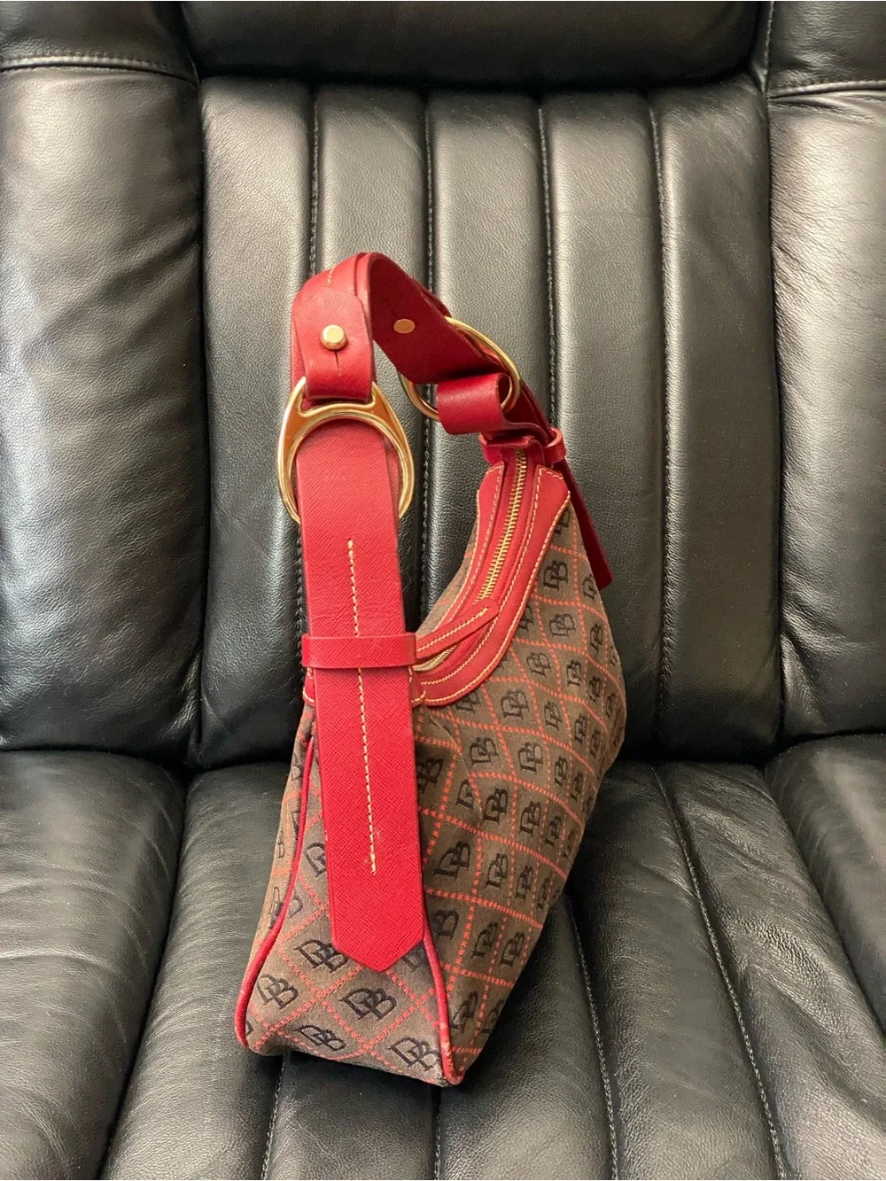 Vintage Dooney And Bourke Signature Quilt Hobo Dark Red Zip Small Shoulder Bag